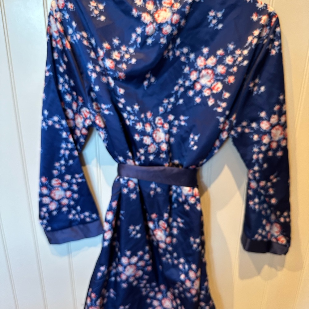MORGAN LANE FAB FIT FUN Ladies Women’s Size Small Blue with Pink Flowers - Picture 2 of 3